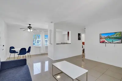 Image de Waterfront Studio | Hollywood Boardwalk | Pool