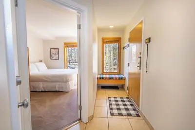 Image de Charming 2-bedroom condo in brilliant Keystone with views and shuttle