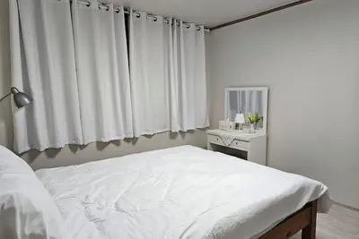 Image de Tov 안정리게이트옆, 2층 조용한 주택가, long-term, 방3( Q, Q, Ss)