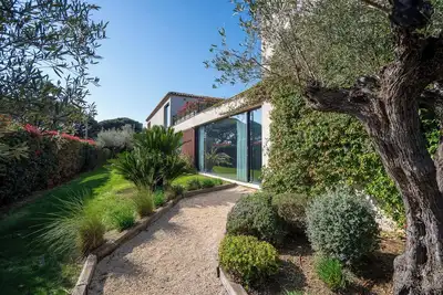 Image de Villa Moira Résumé:<br>V