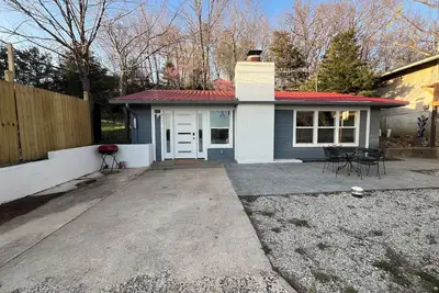 Image de Peaceful Lakefront Cabin