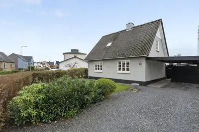 Image de \"Richardine\" - 600m from the sea by Interhome