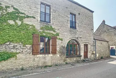 Image de Maison de charme avec Piscine en Bourgogne