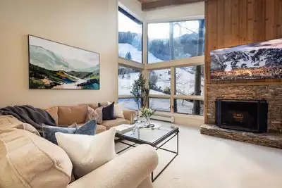 Image de Oversized 3br - Ac & Unobstructed Views!