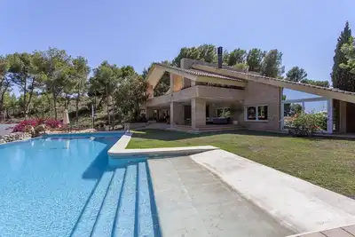 House with iconic design
