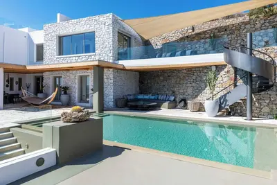Image de Modern Mykonos Villa With Heated Infinity Pool