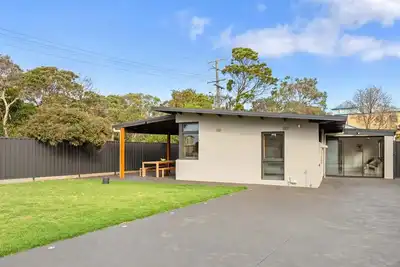 Image de Modern Family home Close to Beach