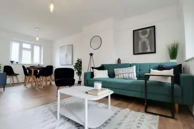 Image de Appartement-Exécutif-Salle de bain partagée-Vue sur Jardin-Melbourne