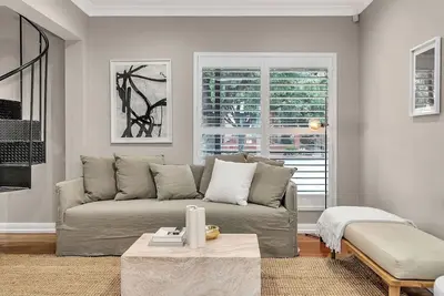 Image de Parkstone Modern Elegance near Cbd and Zoo