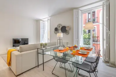 Image de The Royal Frame ( Palacio Real Iii )