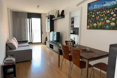 Image de Bright With Elevator And Garage. Subway, Streetcar, Train, Bus. Ideal For Executives.