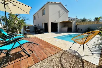 Image de Villa quartier calme avec piscine (3 étoiles)