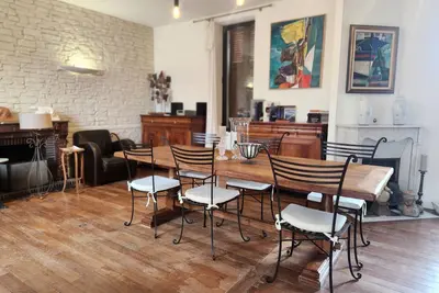 Image de T'M3l, maison de famille près du château avec grand jardin et option Spa