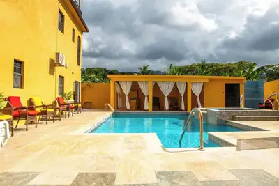 Image de Paradise Chalet Luxurious Villa - Private chef, butler and daily house keeping.