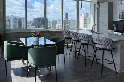 Image de 2br High-Rise in Downtown Atl
