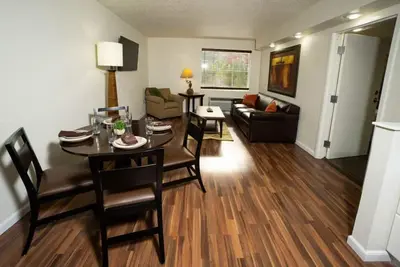 Image de Chic 1br Condo | Oak Ridge Branson Pool Escape