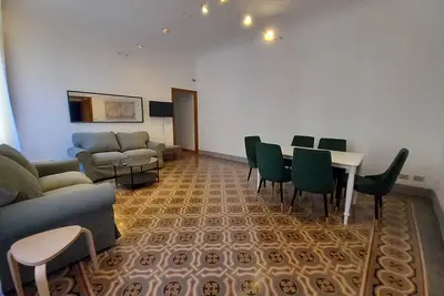 Image de Oriuolo Left - Deux Chambres Appartement, Couchages 4