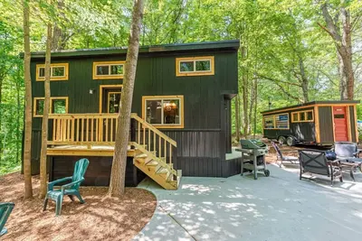 Image de River Retreat Tiny Homes:Wood Sauna/Rec Room/River