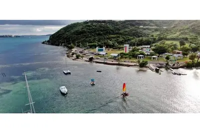 Luxury Suite 2  Fajardo Prime Spot with Jacuzzi