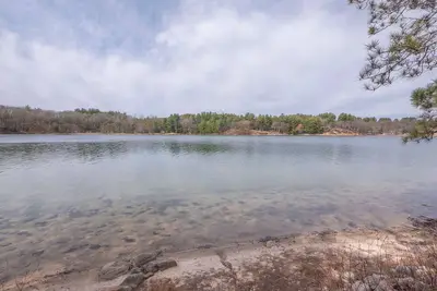 Image de The Waldheim: A Storybook Lakefront Escape in Coloma