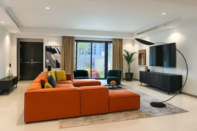 Image de Family & Friends Huge House Dubai Mall Fast Ride