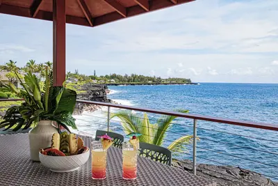 Image de Paradise Ocean Vista- Absolute Oceanfront gorgeous views, A/C & laundry!