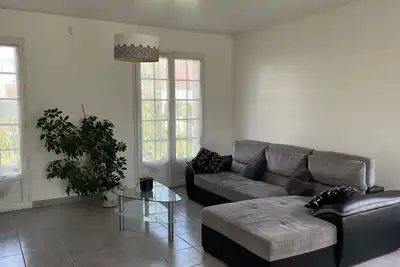 Image de Maison 4 ch au calme avec jardin et garage prés de Troyes, des magasins d'usine.