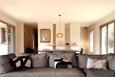 Image de Villa de standing avec grand jardin proche de Porto-Vecchio