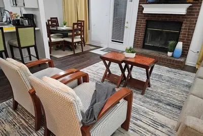 Image de Charming 3-bedroom Home - near Bartlett-Comfortable & Convenient.