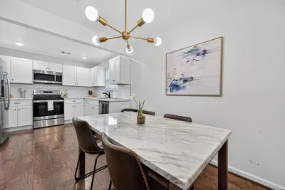 Image de Dreamy 2br Condo in Houston's Greater Third Ward