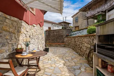 Image de Maison de vacances 'Casa Rural Adrimar' avec vue sur la montagne, Wi-Fi et climatisation