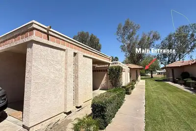 Image de Perfect Coachella Gateway!