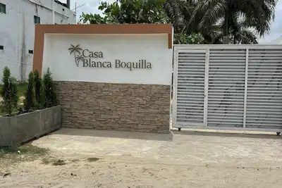 Image de House near the sea and 15 minutes from the historic center, fully equipped.