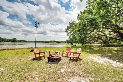 Image de Lake Access + Private Patio: Sunny Inverness Apt!