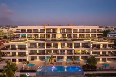 Eagle Beach Condo at O condo 18 by Bocobay