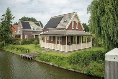 Image de Bungalow au bord de l'eau près de Rotterdam