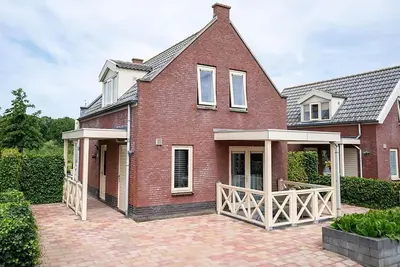 Image de Bungalow au bord de l'eau près de Rotterdam