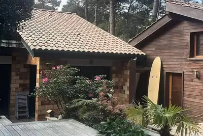 Image de Charmante maison sous les pins avec piscine privée