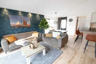 Image de Bungalow bien-être avec bain à remous et sauna
