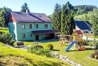 Image de Belle maison de vacances privée pour 11 personnes avec Wifi, terrasse, animaux admis et parking