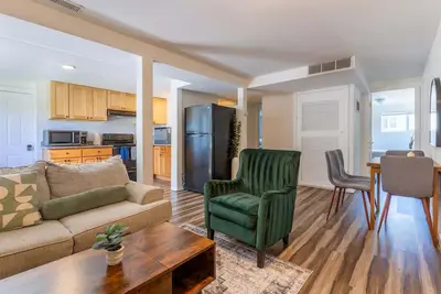 Image de Spacious Family-Friendly 2br Suite in South Sea