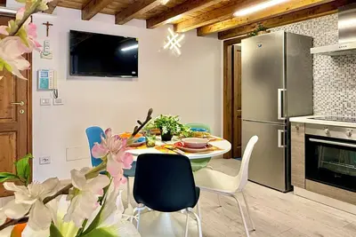 Image de Confortevole appartamento nel cuore di Firenze Casa Ugo Topazio 101