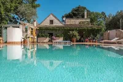 Image de Original trullo, walking distance to Alberobello (Unesco)\n10m x 5m private pool.
