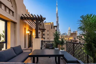 Image de 2br in Downtown - Sleeps 4 with Iconic Burj Views
