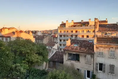 Image de Appartement 65 m2 calme quartier Longchamps avec jardin en rez de chaussée