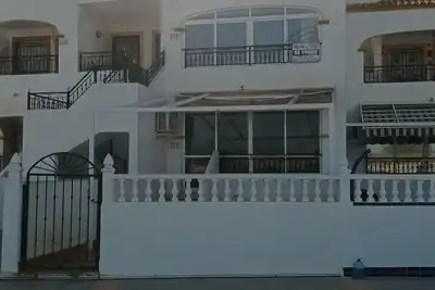 Image de 2 Bed Apartment with Solarium, 15 mins to local beaches, Golf course on site.