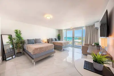 Image de 9th Floor Studio On Beach w/Parking @ Esj Towers