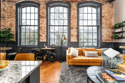 Image de Desirable Downtown Loft in the Heart of Macon