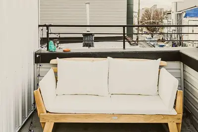 Image de Stunning, Cozy, Smart Home in Trendy Fishtown - Movie Theater, Office, Rooftop