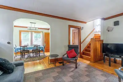 Image de A \"Most-Loved\" Craftsman home, great location & amenities, A/C, WiFi, parking
